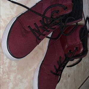 Boys shoes
